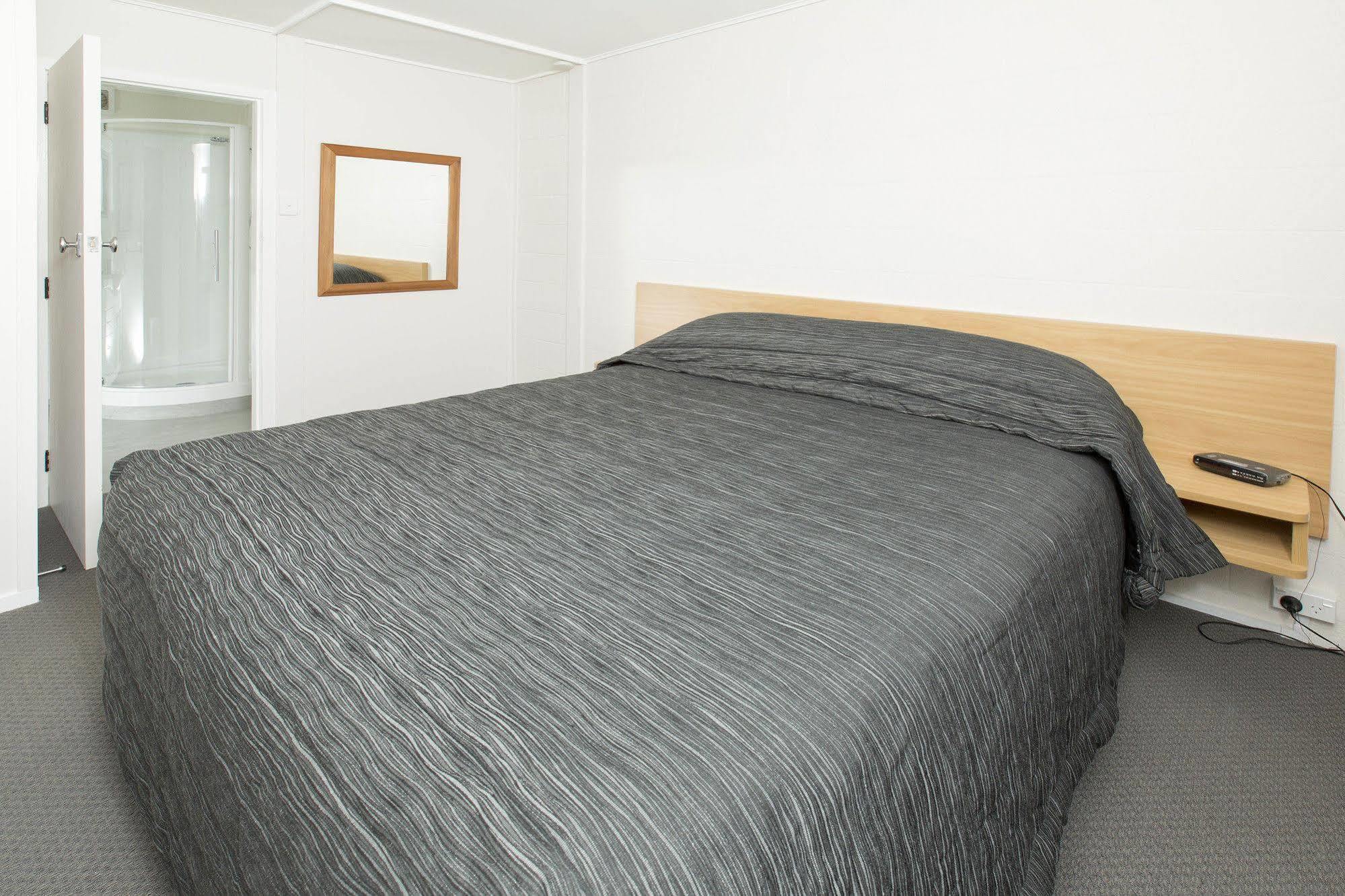 פאנגאריי Marina Court Motel & Apartments מראה חיצוני תמונה